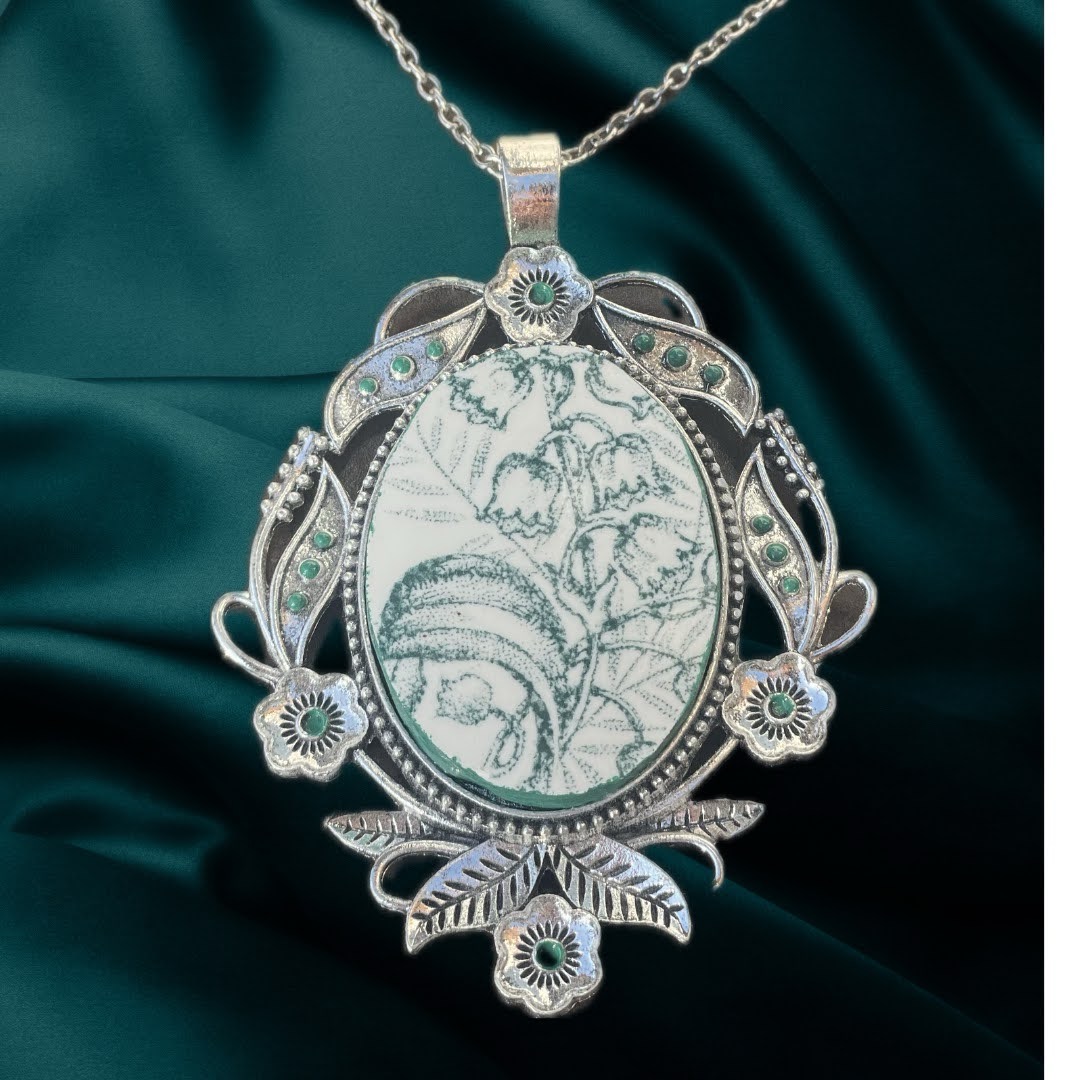 Pendentif en terre de fer recyclée collection Marie-Louise 1B2F