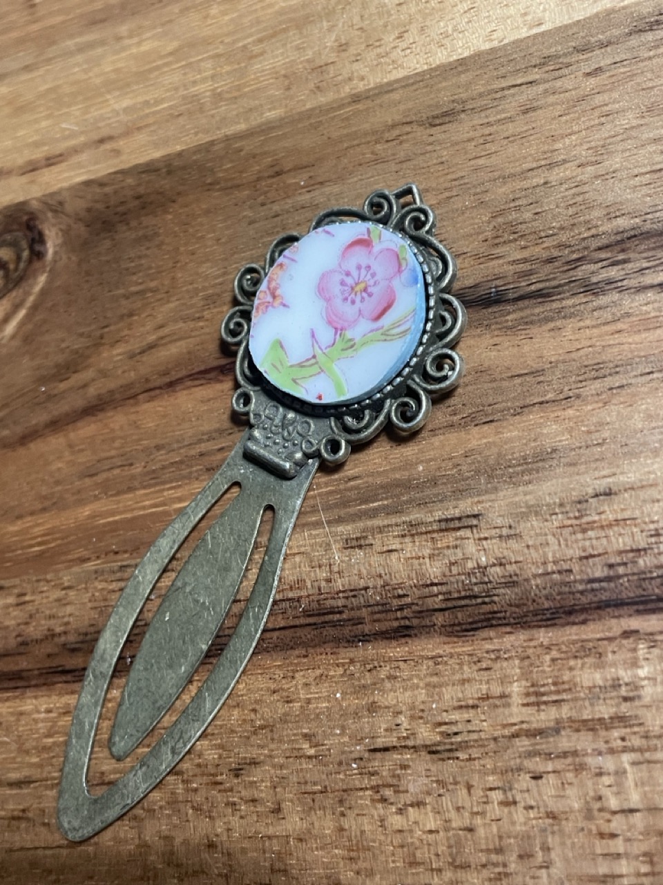 Marque page collection Marika, 1B2F en porcelaine chinoise réemployée