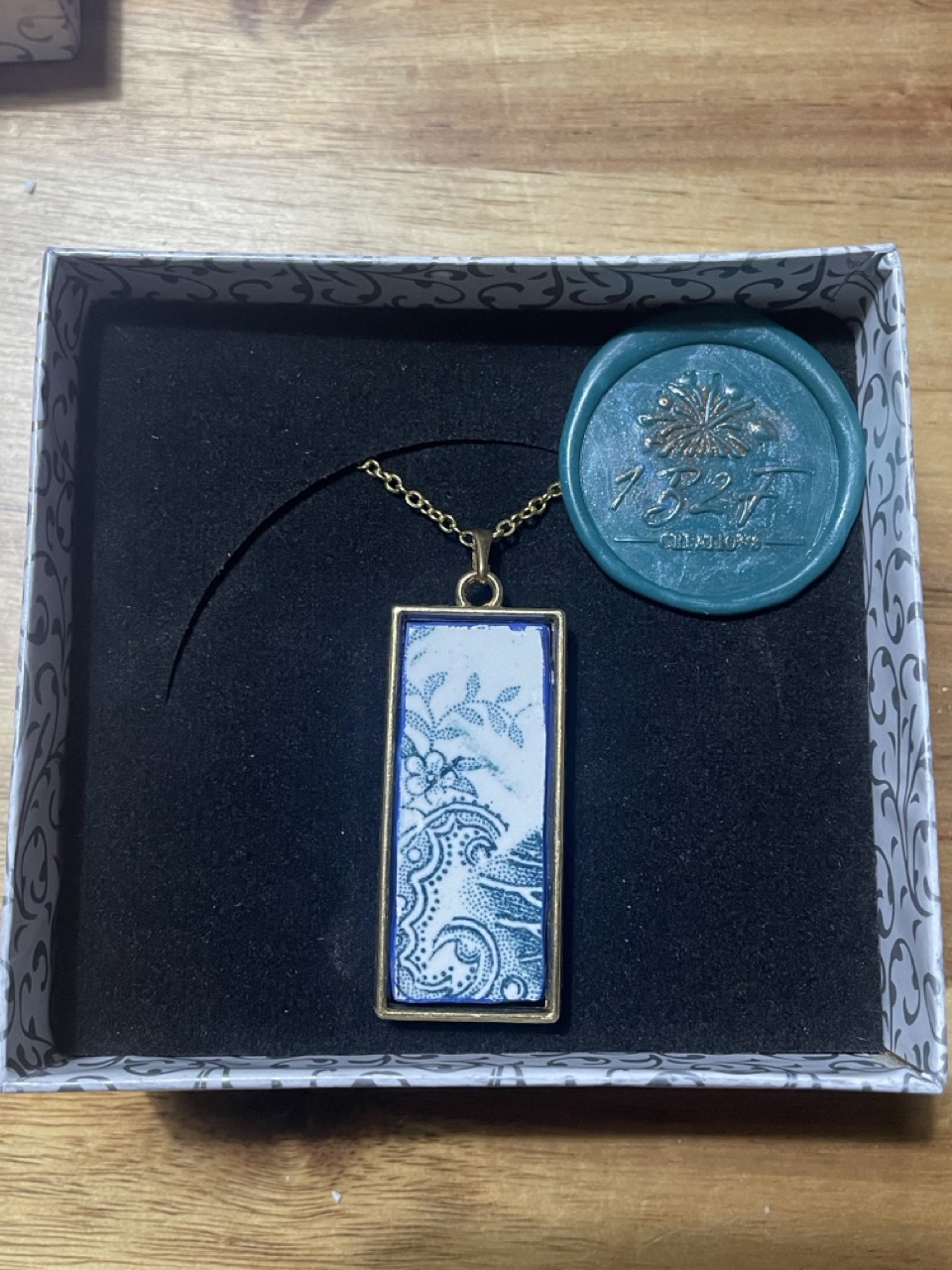 Pendentif en terre de fer recyclée collection Marie-Louise 1B2F