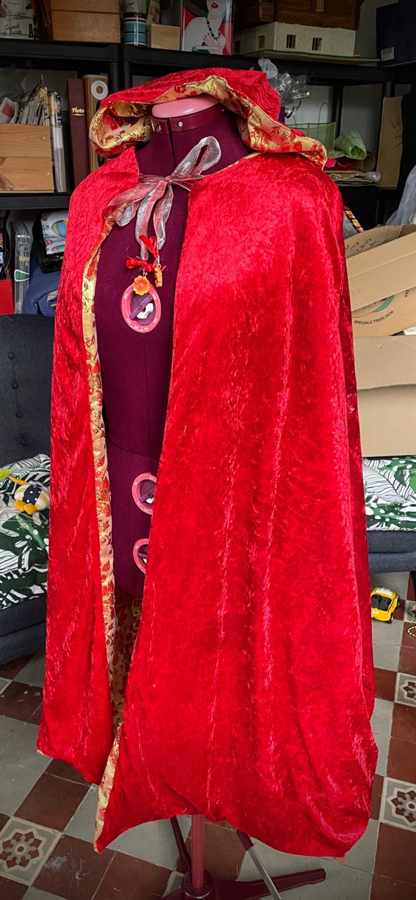 Cape réversible en tissus de réemploi 1B2F