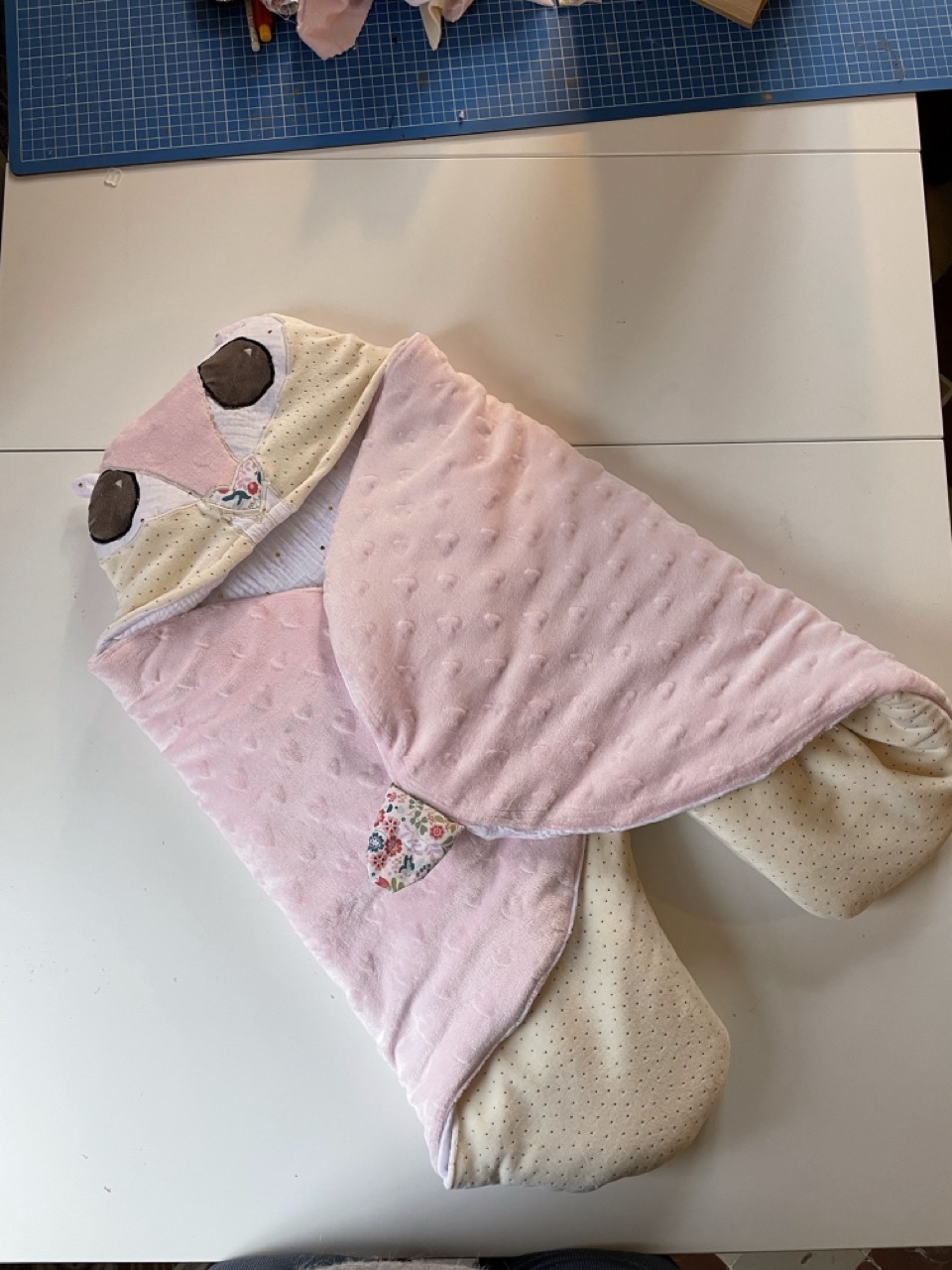 Couverture bébé nomade personnalisée petit écureuil - 1B2F créations