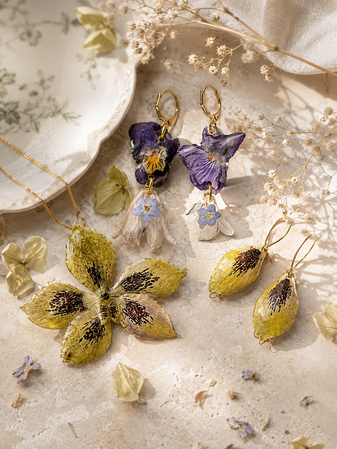 LES bijoux en fleurs sechees COLLECTIONS « LES NATURELLES » 1B2F Créations