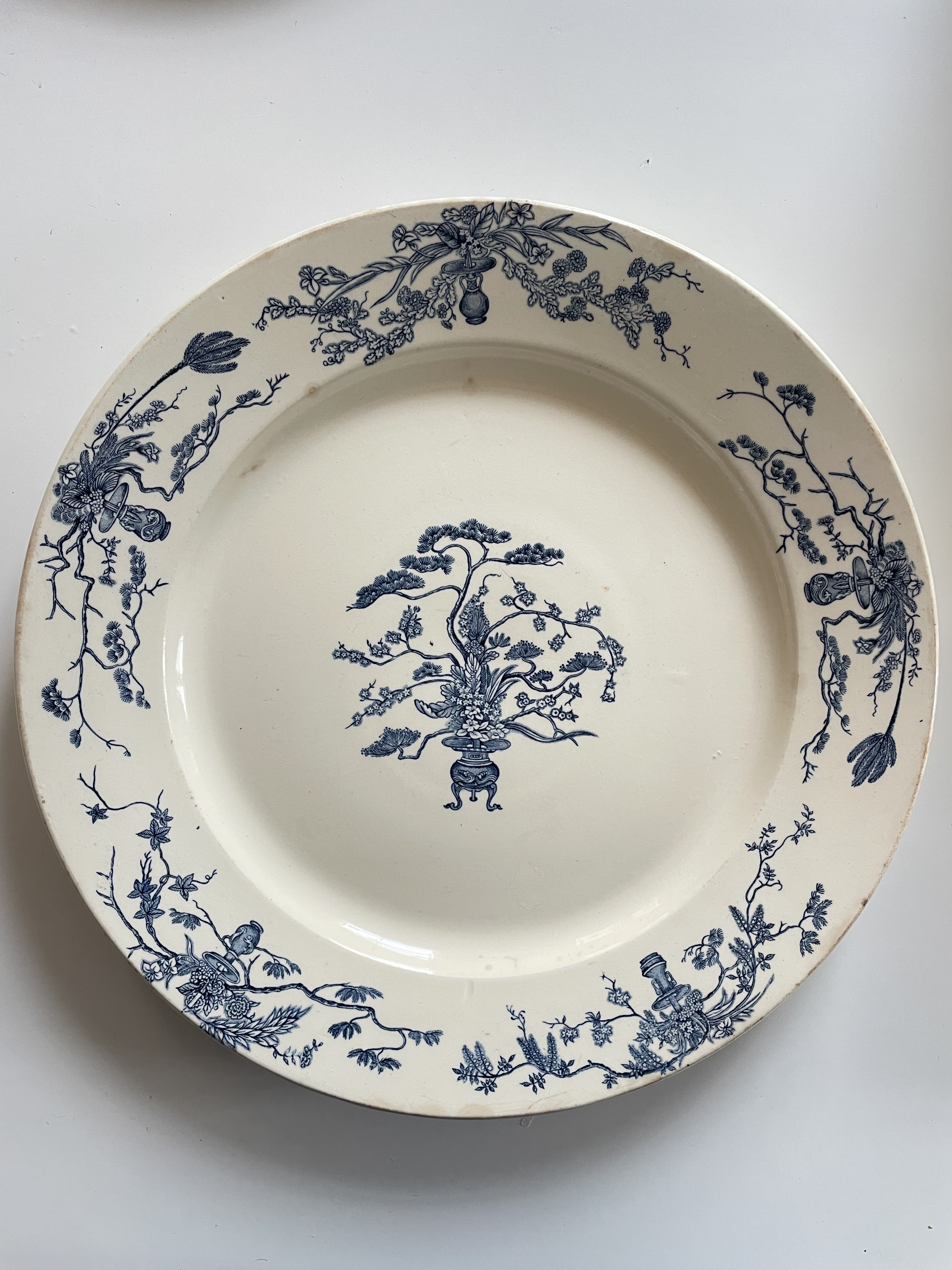 1B2F locations - Vaisselle ancienne bleue