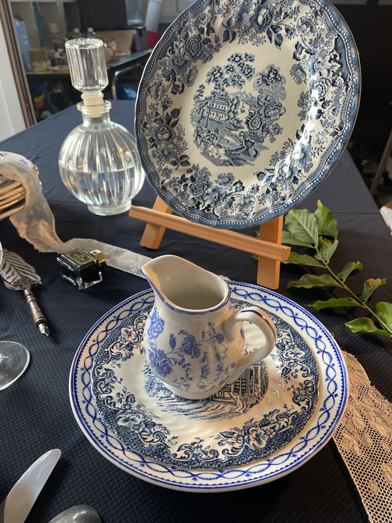 1B2F locations - Vaisselle ancienne bleue